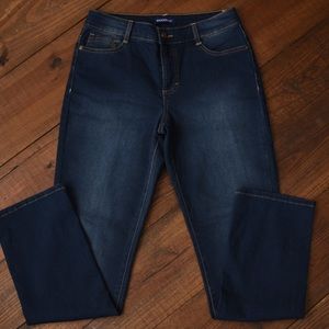 Bandolino jeans. Size 6.